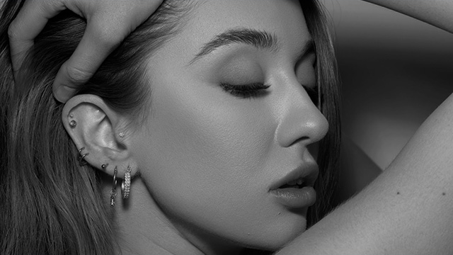 Ear piercing in Delhi at the best piercing shop